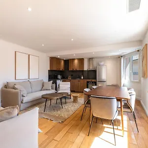 Place Des Lices Apartment